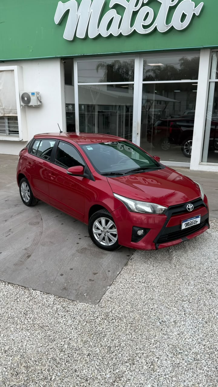 TOYOTA - YARIS   - AUTOMÁTICA - 2017